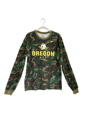 Nike Men's Oregon Ducks Camo Military Appreciation Long Sleeve T-Shirt - Sz M